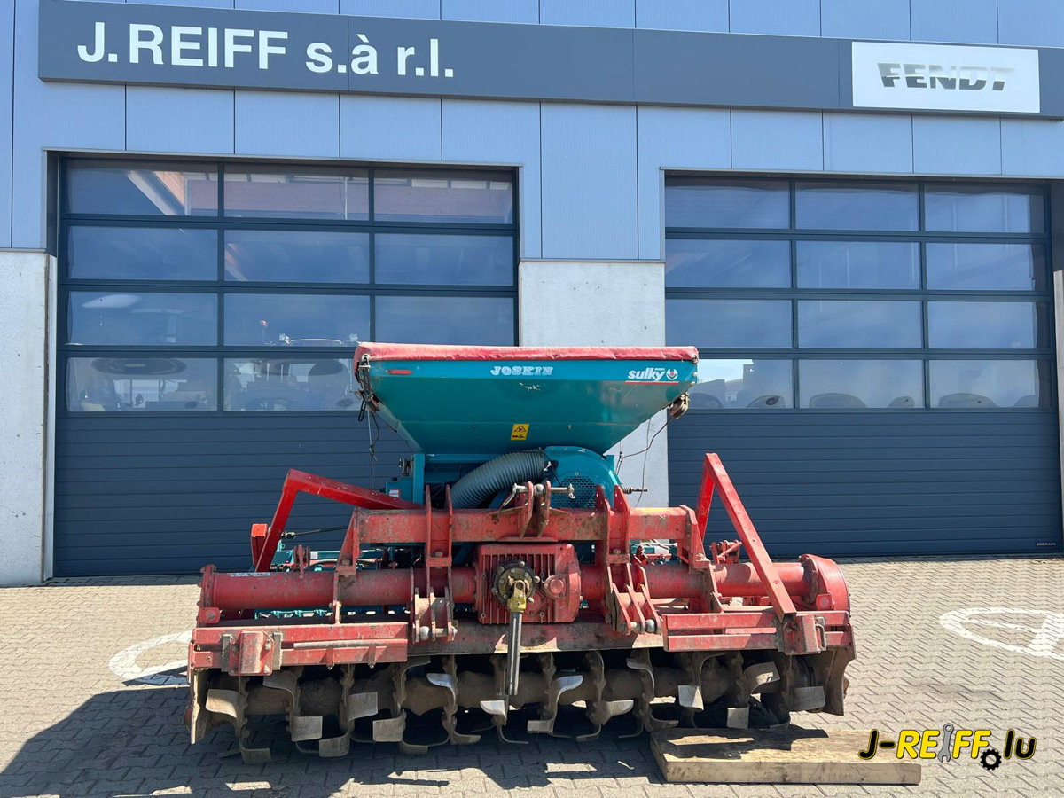 KUHNL 7.6Dモデル Kuhn 4830-740F | Equipment Ontario | CASE IH MAHINDRA JCB YANMAR